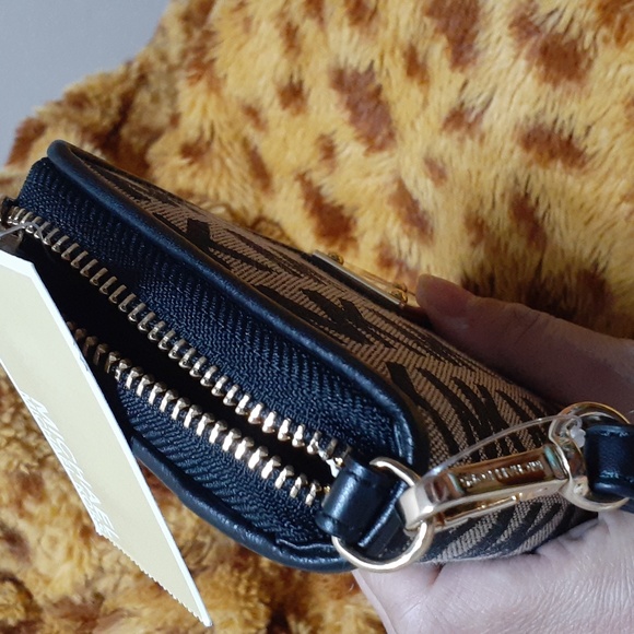 NWT Michael Kors Canvas Jet Set travel continental wallet - Picture 4 of 12